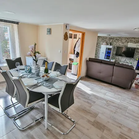 Gracia Holiday home
